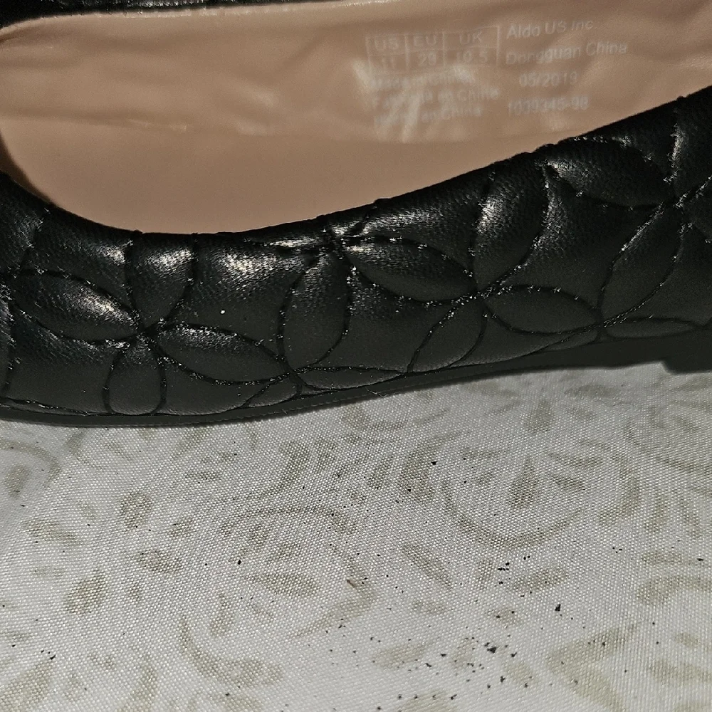ALDO NWOT Girls Black Quilted Ballet Flats Size 11